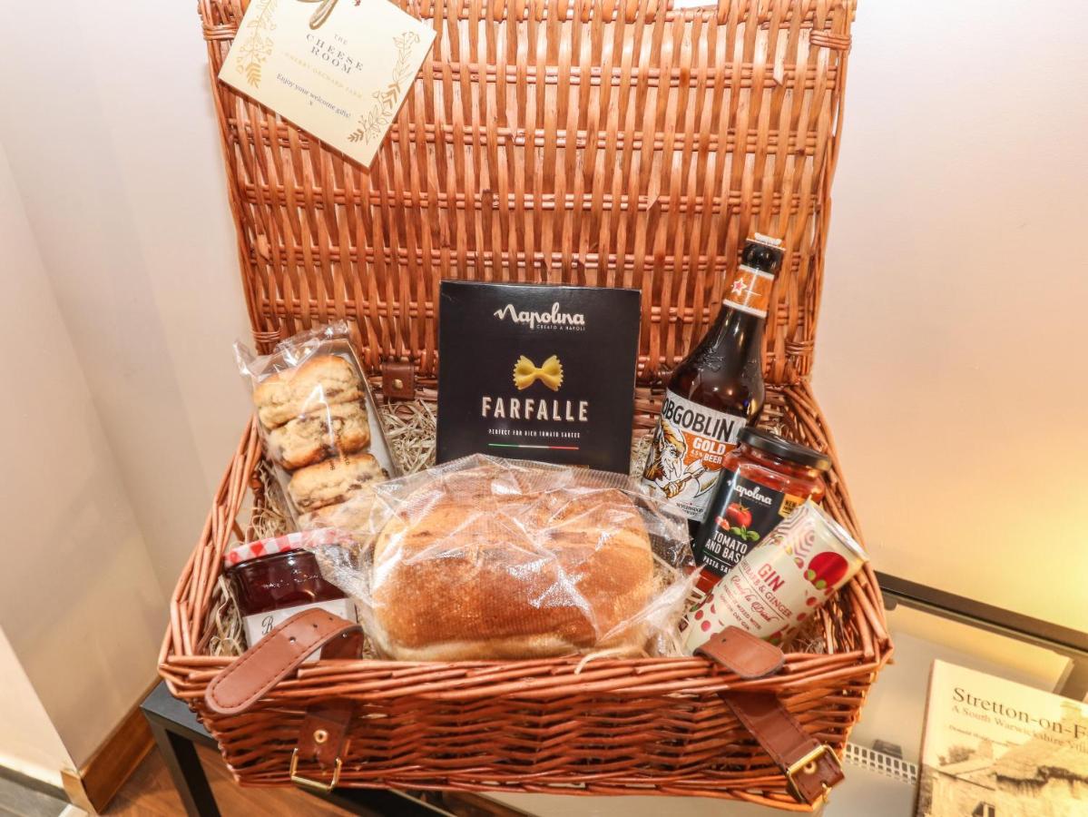 The Cheese Room Moreton-in-Marsh Εξωτερικό φωτογραφία
